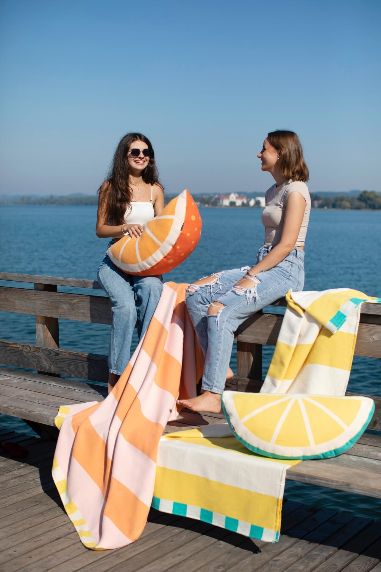 David Fussenegger Silvretta gefülltes Kissen Orange