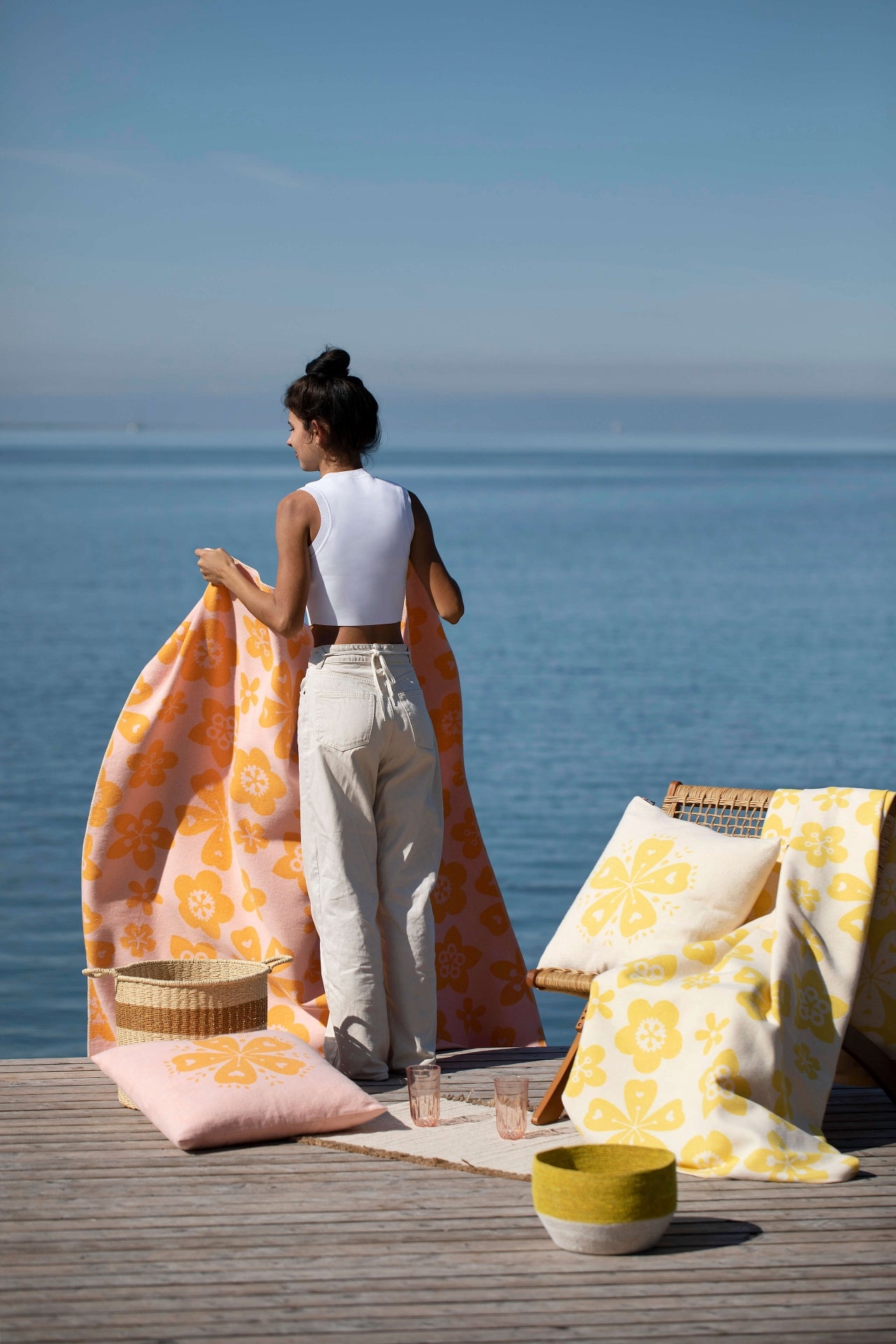 David Fussenegger Silvretta Kissenhülle Blumen hellorange