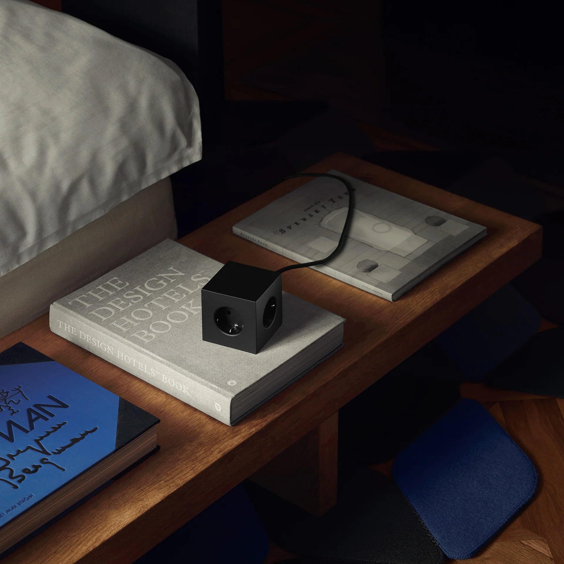 AVOLT Square 1 USB-C Stockholm Black