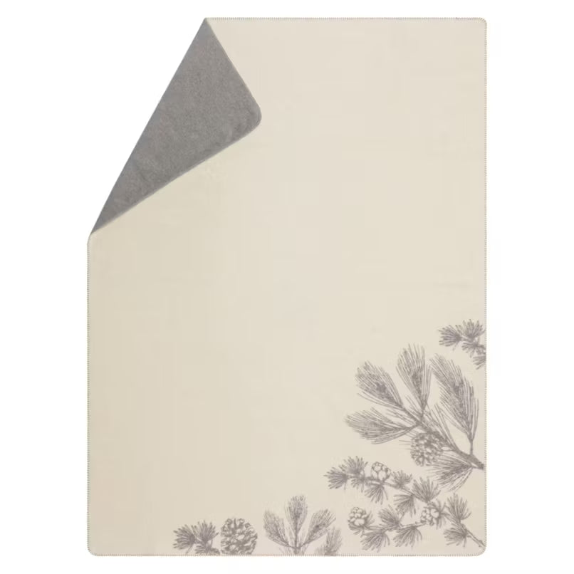 David Fussenegger SAVONA Wohndecke Tannenzweige rohweiß